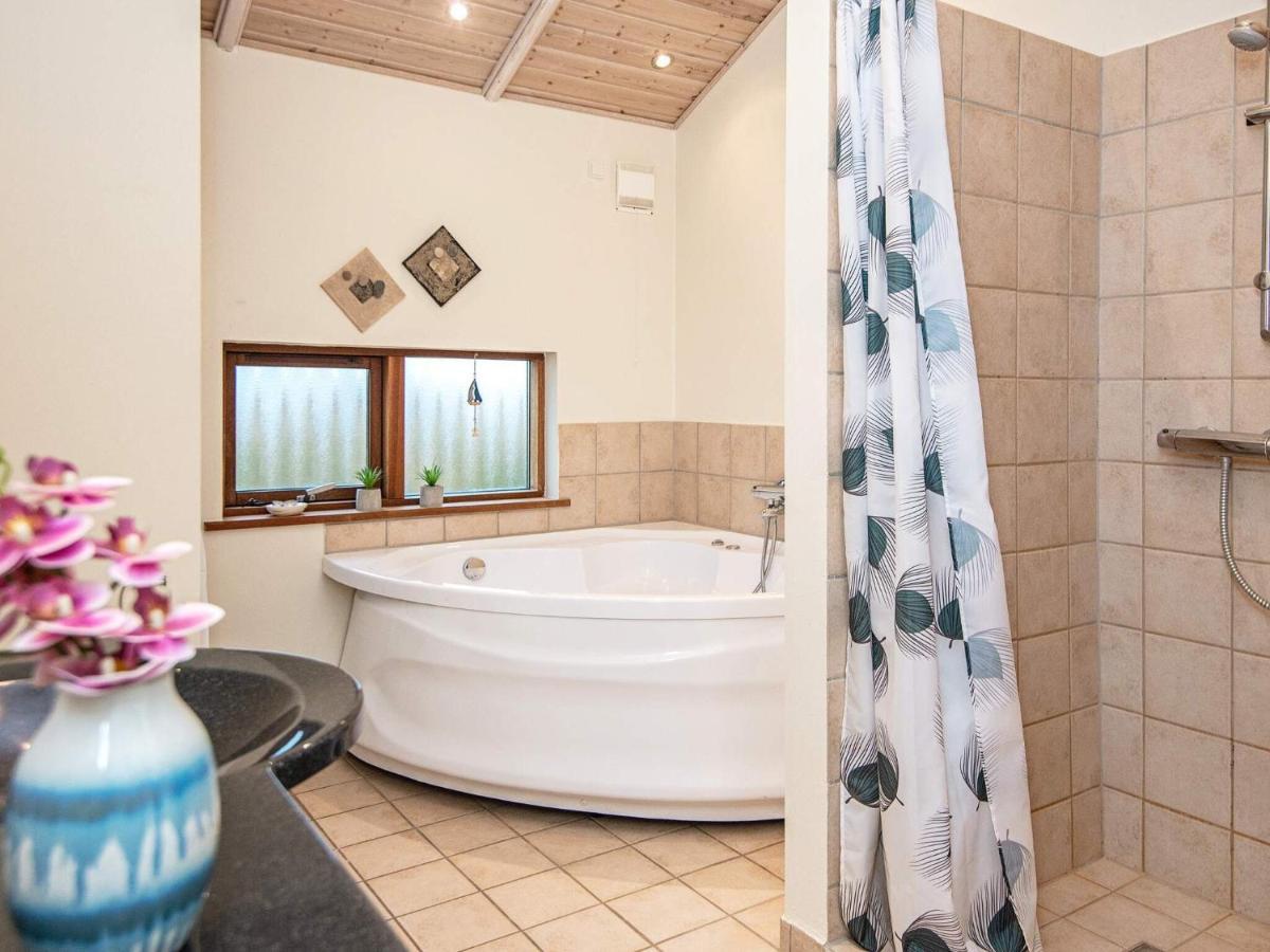 Three-Bedroom Holiday Home In Ulfborg 4 Thorsminde Ngoại thất bức ảnh